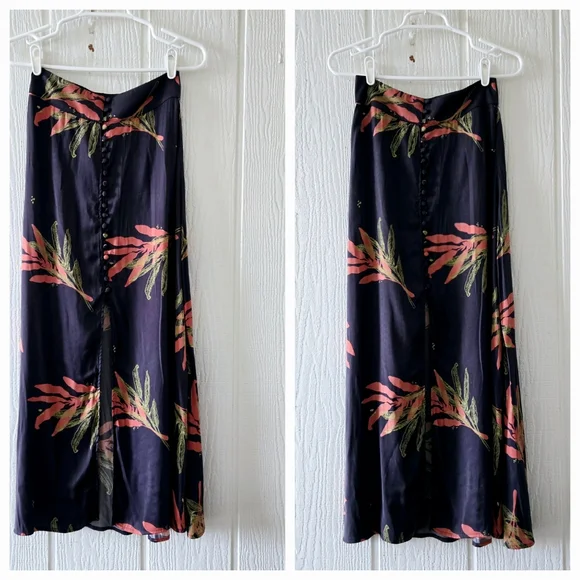 Free People Sammy Boho Western Floral Buttoned Open Front Maxi Skirt Gray Sz 0 - Picture 3 of 9